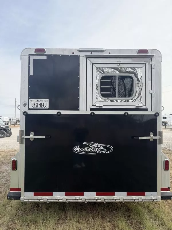 used Horse Trailers Platinum Coach  for sale, in Stephenville, TX Thumbnail 5