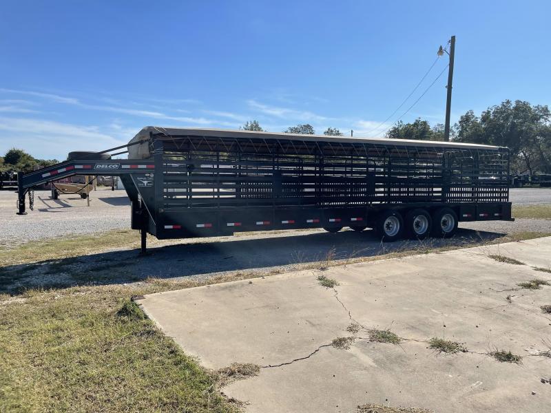 2018 Delco 32' GN Stock Trailer 2018 Delco 32' GN Stock Trailer