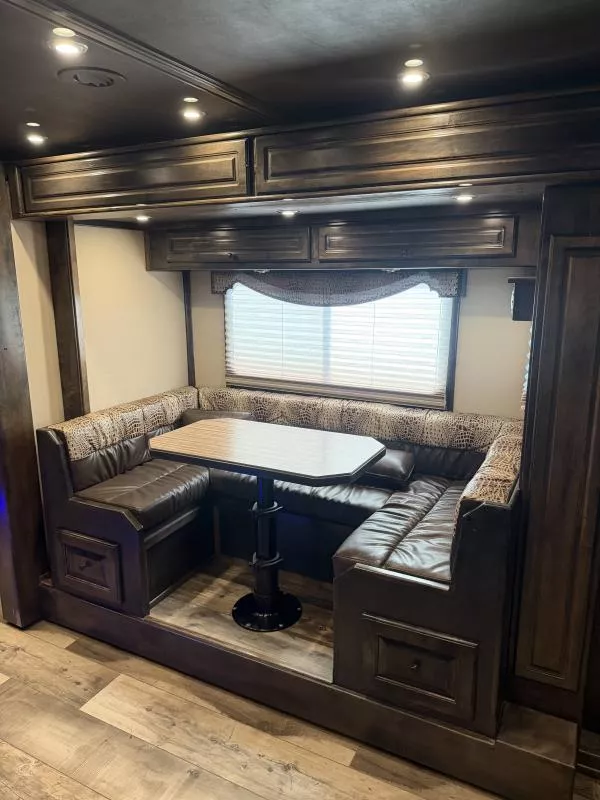 used Horse Trailers 4-Star Trailers  for sale, in Stephenville, TX Thumbnail 15