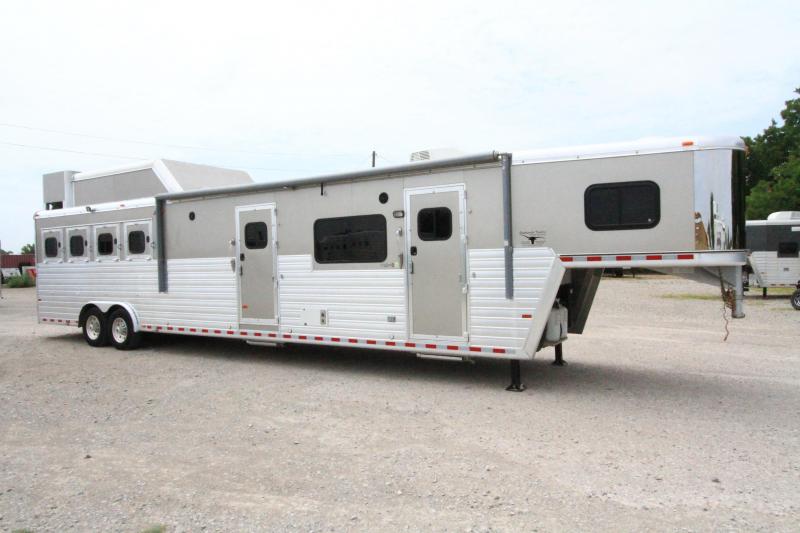 2016 Hart Trailers Tradition Horse Trailer 2016 Hart Trailers Tradition Horse Trailer