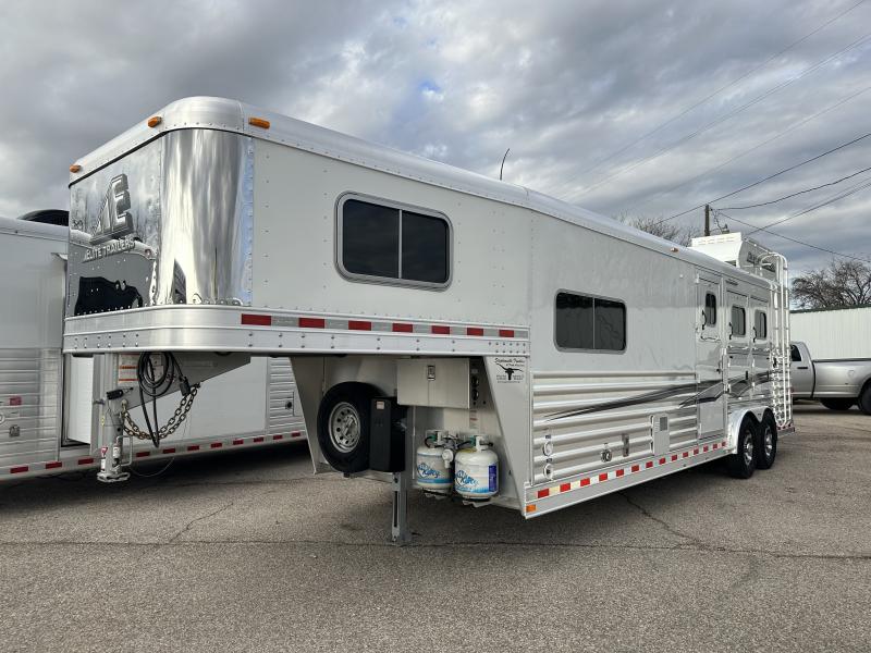 2022 Elite Trailers 3H 11' SW Horse Trailer 2022 Elite Trailers 3H 11' SW Horse Trailer