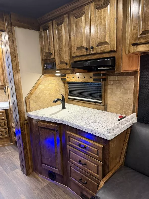 used Horse Trailers Hart Trailers  for sale, in Stephenville, TX Thumbnail 22