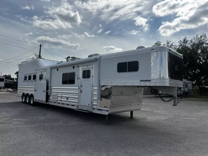used Horse Trailers Platinum Coach  for sale, in Stephenville, TX Thumbnail 7