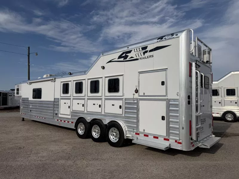 used Horse Trailers 4-Star Trailers  for sale, in Stephenville, TX Thumbnail 2