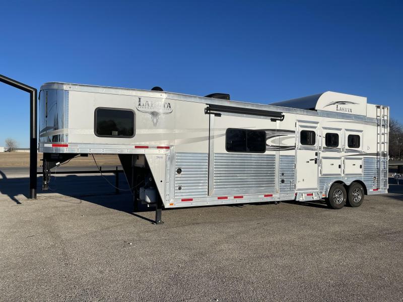 2017 Lakota 3H 12' SW Horse Trailer Living Quarter Trailers For Sale