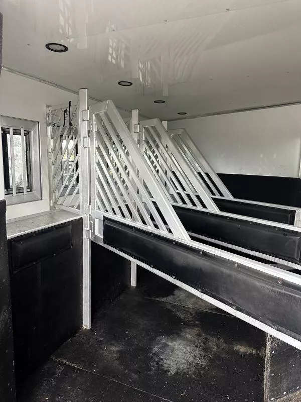 used Horse Trailers Bloomer  for sale, in Stephenville, TX Thumbnail 8