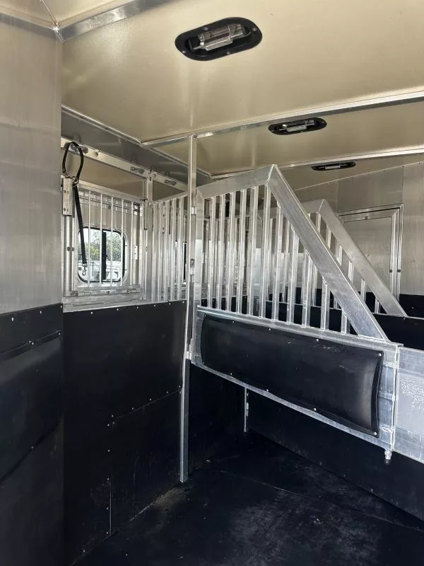 used Horse Trailers Hart Trailers  for sale, in Stephenville, TX Thumbnail 7