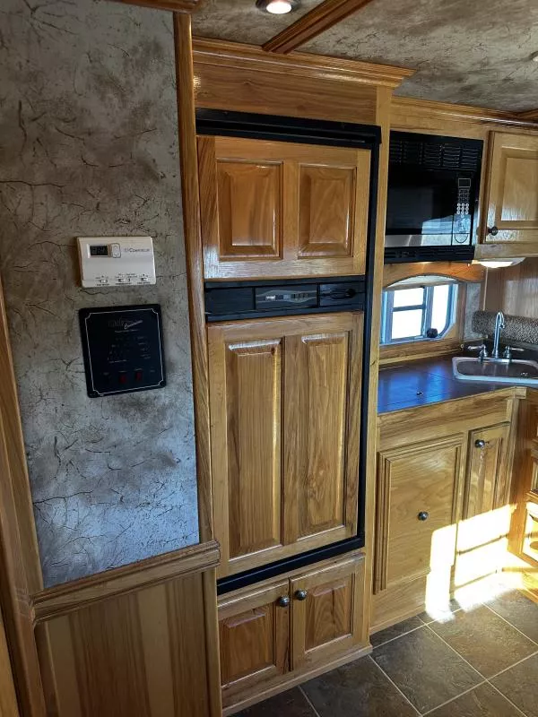 used Horse Trailers 4-Star Trailers  for sale, in Stephenville, TX Thumbnail 10