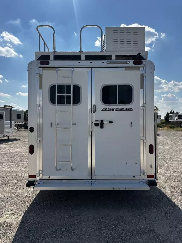 used Horse Trailers Elite Trailers  for sale, in Stephenville, TX Thumbnail 3