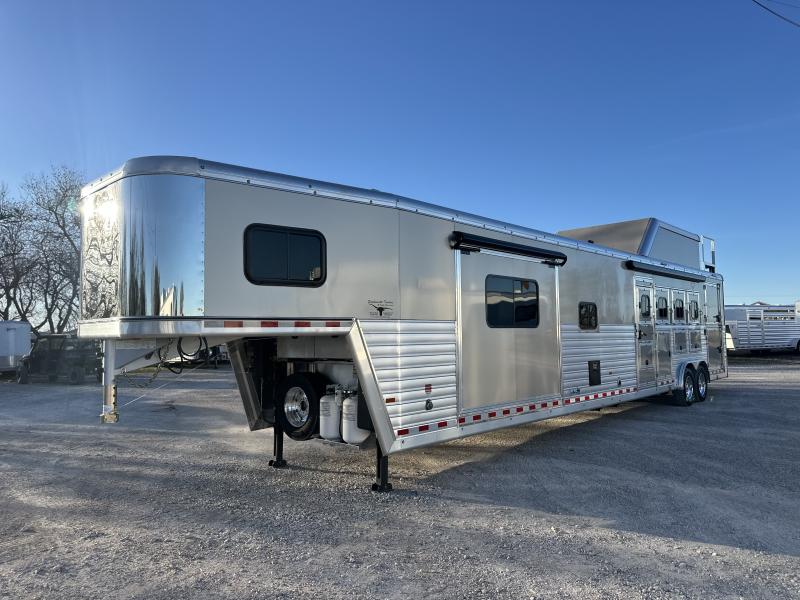 2025 Hart Trailers NFR SHOW TRAILER 4H 18'6 SW Slide Out Side Load