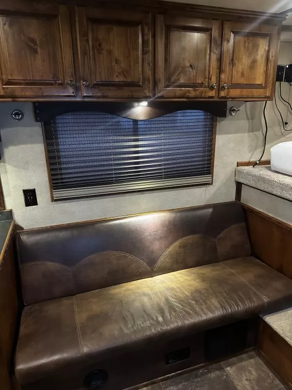 used Horse Trailers Elite Trailers  for sale, in Stephenville, TX Thumbnail 11
