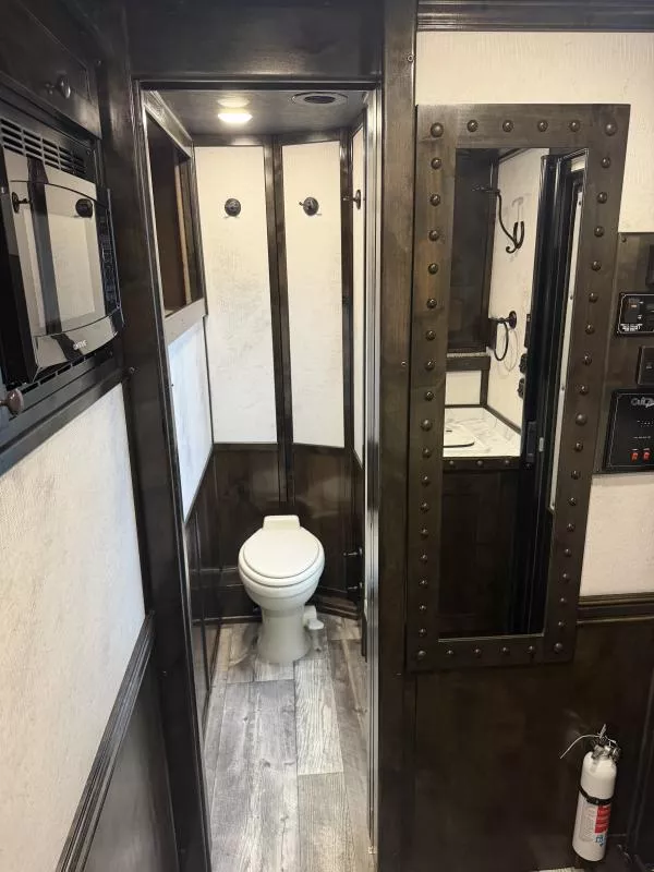 used Horse Trailers Hart Trailers  for sale, in Stephenville, TX Thumbnail 19