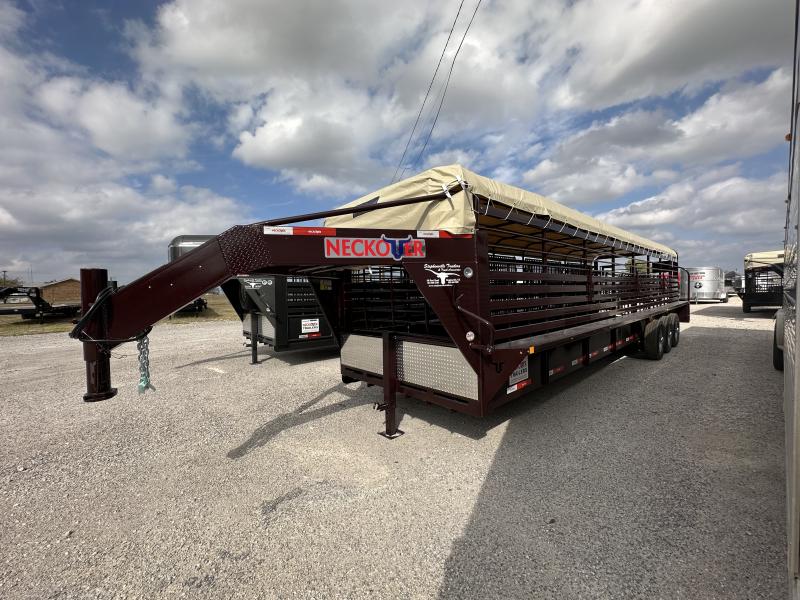 2022 Neckover Trailers 32'x6'8 Stock Horse Trailer 2022 Neckover Trailers 32'x6'8 Stock Horse Trailer