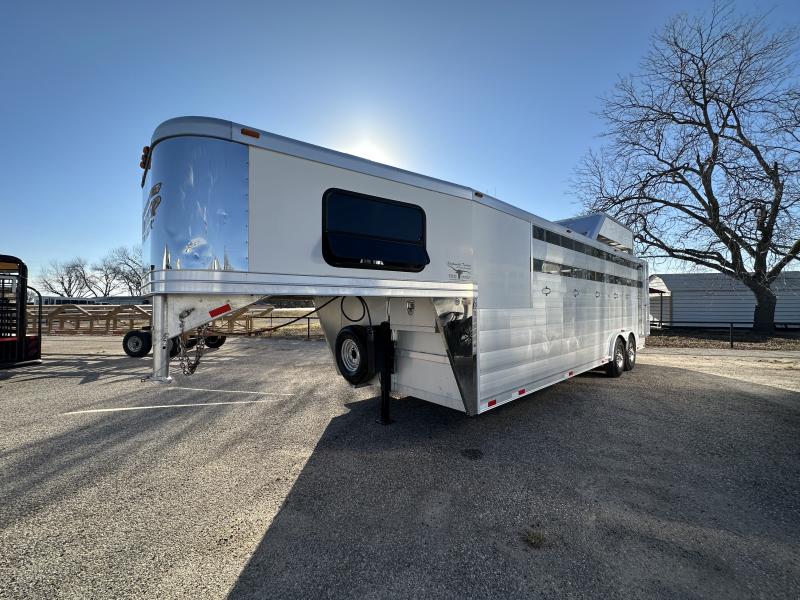 2014 Twister 24' GN Stock Combo Horse Trailer 2014 Twister 24' GN Stock Combo Horse Trailer
