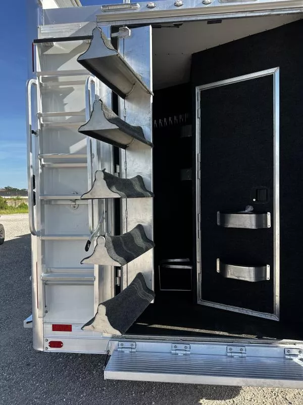 used Horse Trailers 4-Star Trailers  for sale, in Stephenville, TX Thumbnail 10