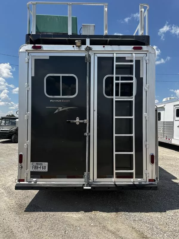 used Horse Trailers Platinum Coach  for sale, in Stephenville, TX Thumbnail 3