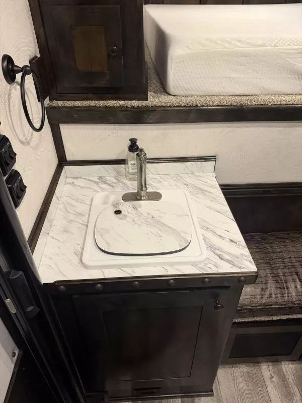 used Horse Trailers Hart Trailers  for sale, in Stephenville, TX Thumbnail 17