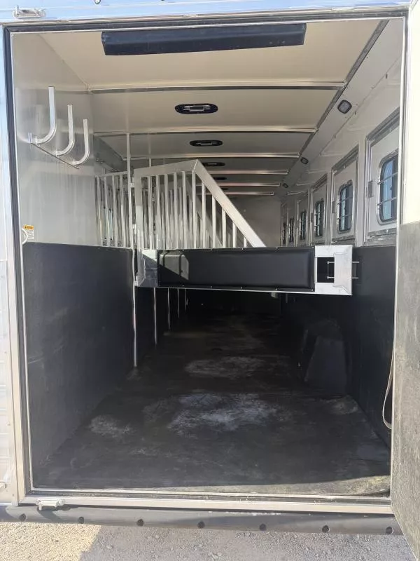 used Horse Trailers Hart Trailers  for sale, in Stephenville, TX Thumbnail 7