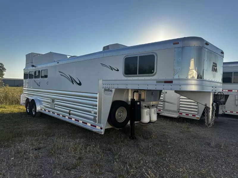 used Horse Trailers Platinum Coach  for sale, in Stephenville, TX Thumbnail 9