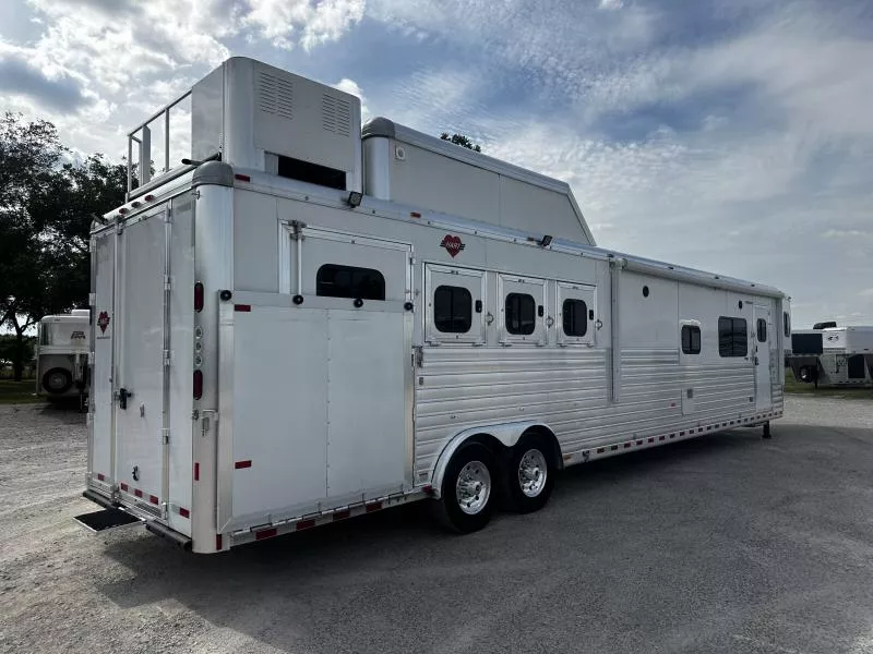 used Horse Trailers Hart Trailers  for sale, in Stephenville, TX Thumbnail 7