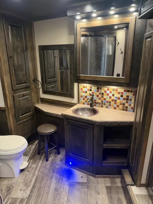 used Horse Trailers 4-Star Trailers  for sale, in Stephenville, TX Thumbnail 25