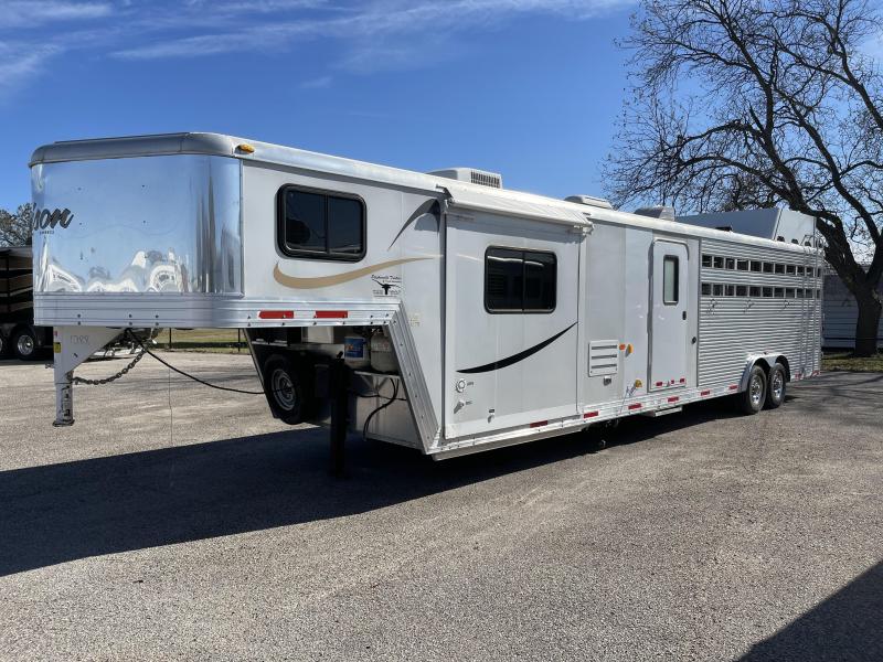 2012 Bison Trailers 8010 MS Livestock Trailer 2012 Bison Trailers 8010 MS Livestock Trailer