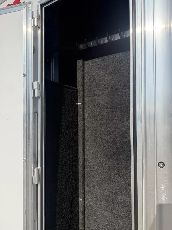 used Horse Trailers Hart Trailers  for sale, in Stephenville, TX Thumbnail 4