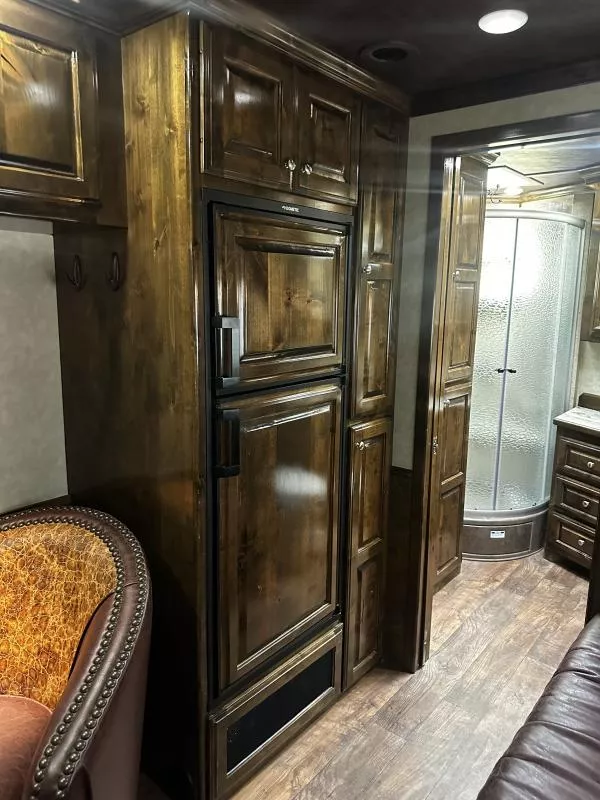 used Horse Trailers Elite Trailers  for sale, in Stephenville, TX Thumbnail 23