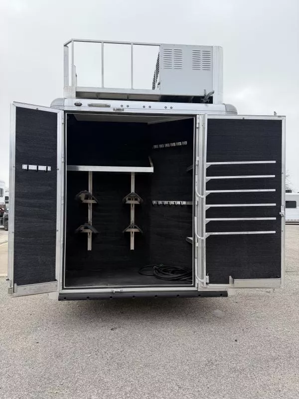 used Horse Trailers Hart Trailers  for sale, in Stephenville, TX Thumbnail 4
