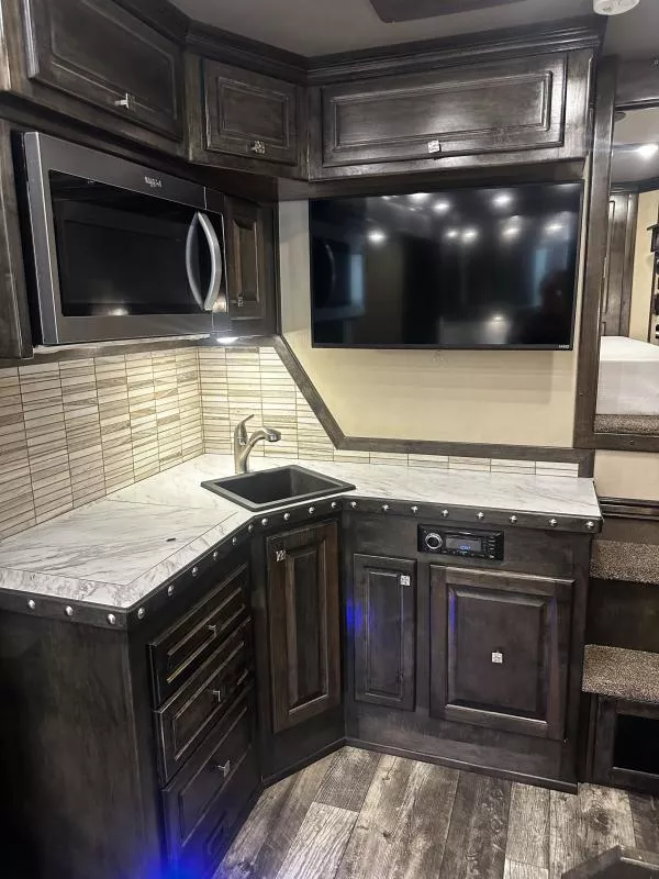 used Horse Trailers Bloomer  for sale, in Stephenville, TX Thumbnail 19