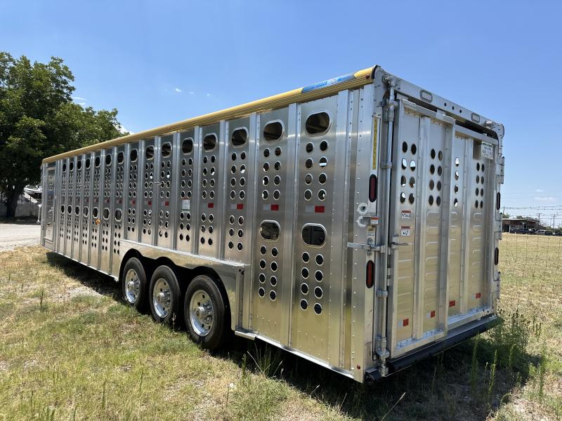 2024 Merritt Equipment Goldline 32' x 8' GN Stock Triple Axle Stock