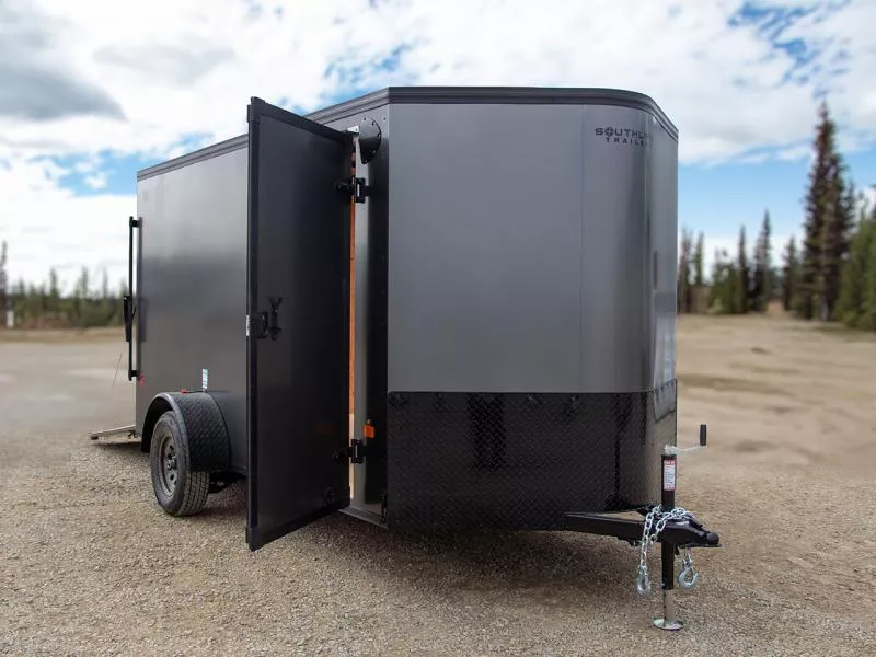 Southland 7.5 x 16 +2 V-Nose 7K Black Out Cargo Trailer w/Rear Ramp Door
