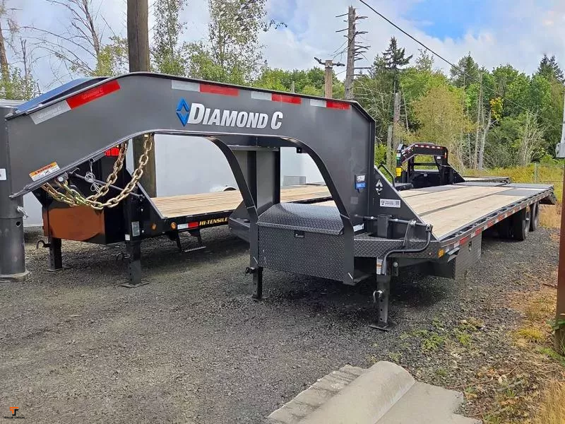 Diamond C 8.5 x 32 24K Gooseneck Equipment Trailer w/XDR Ramps in ...