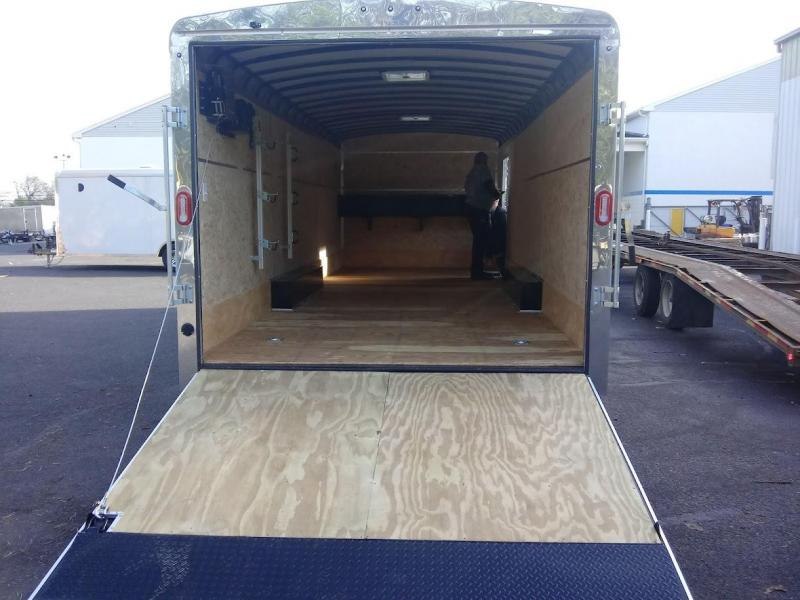 2022 Sure-Trac 8.5X24 10K Enclosed Landscape Trailer 2025283 2022 Sure-Trac 8.5X24 10K Enclosed Landscape Trailer 2025283