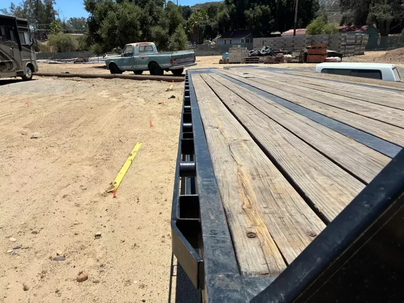 used Equipment / Flatbed Trailers Load Trail  for sale, in Corona, CA Thumbnail 6