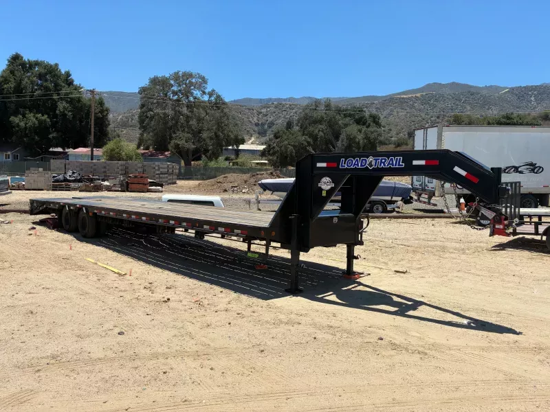 2023 Load Trail GP382 Low Pro Deckover 38.5' flatbed hotshot 25,900 with mega ramps