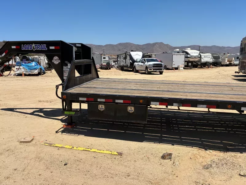 used Equipment / Flatbed Trailers Load Trail  for sale, in Corona, CA Thumbnail 3