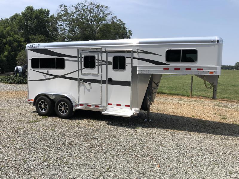 2022 4-Star Trailers 2 Horse Straightload GN Runabout Horse Trailer 2022 4-Star Trailers 2 Horse Straightload GN Runabout Horse Trailer