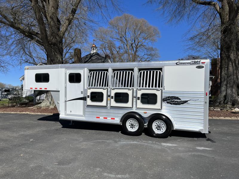 2006 Cimarron Trailers 3 Horse GN Horse Trailer 2006 Cimarron Trailers 3 Horse GN Horse Trailer