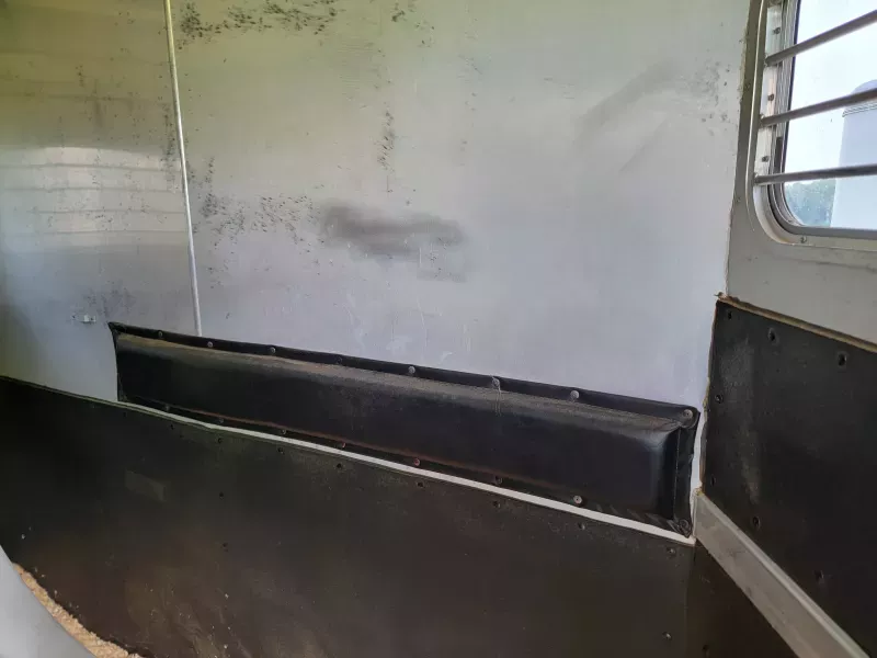 used Horse Trailers Four Star  for sale, in Minneapolis, MN Thumbnail 11