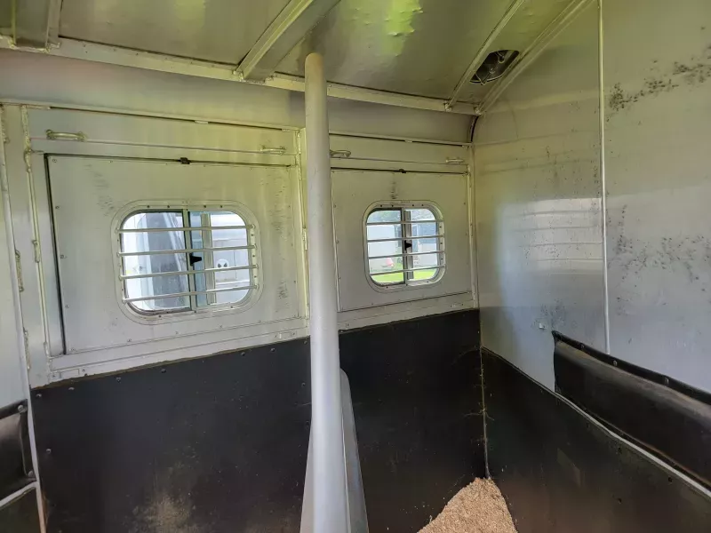 used Horse Trailers Four Star  for sale, in Minneapolis, MN Thumbnail 8