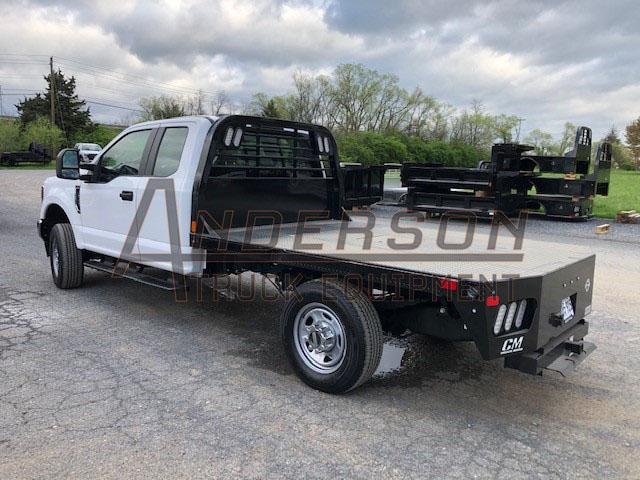CM RD FLATBED - 60CA SRW CAB CHASSIS CM RD FLATBED - 60CA SRW CAB CHASSIS