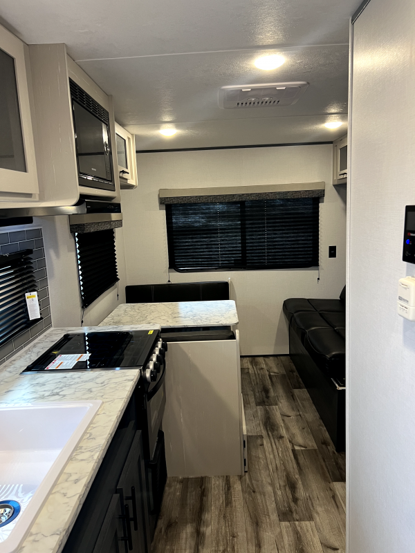2024 Aspen Trail 21RD Travel Trailer Ottawa RV Fifth Wheel & Travel