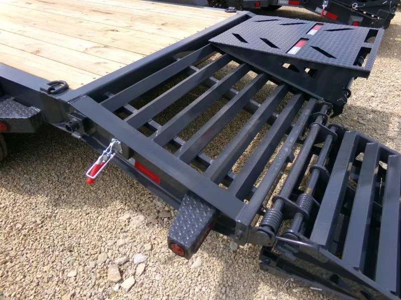 new Car Haulers / Racing Trailers Iron Bull  for sale, in Nashua, IA Thumbnail 8