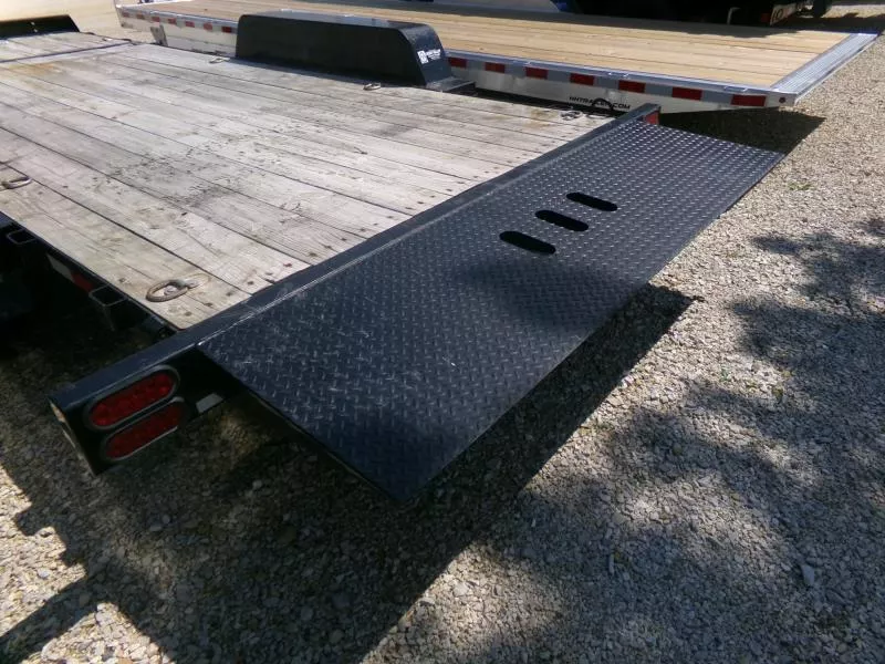 used Equipment / Flatbed Trailers B and A Trailers  for sale, in Nashua, IA Thumbnail 6