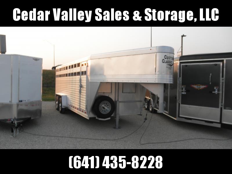 2021 Custom Classic 20' GN V-nose Aluminum Livestock Trailer 2021 Custom Classic 20' GN V-nose Aluminum Livestock Trailer