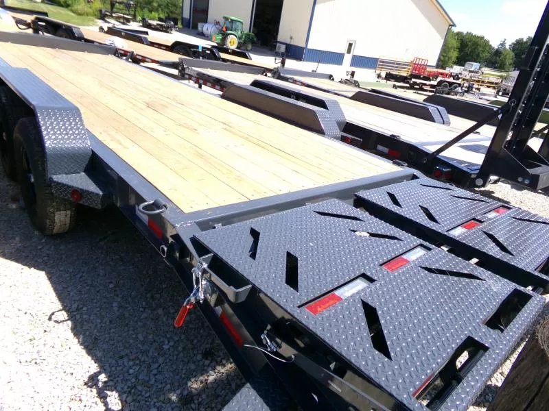 new Car Haulers / Racing Trailers Iron Bull  for sale, in Nashua, IA Thumbnail 7
