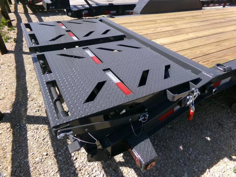 new Car Haulers / Racing Trailers Iron Bull  for sale, in Nashua, IA Thumbnail 7