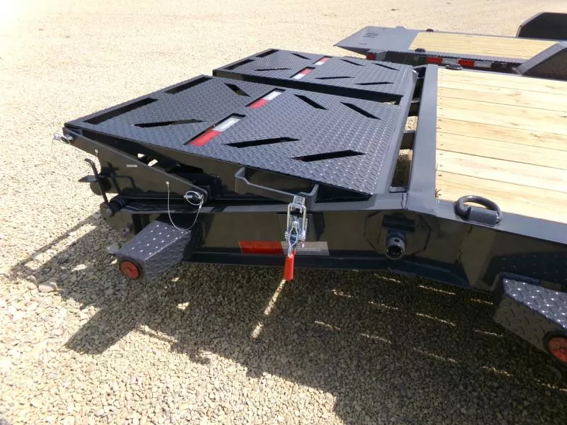 new Car Haulers / Racing Trailers Iron Bull  for sale, in Nashua, IA Thumbnail 4