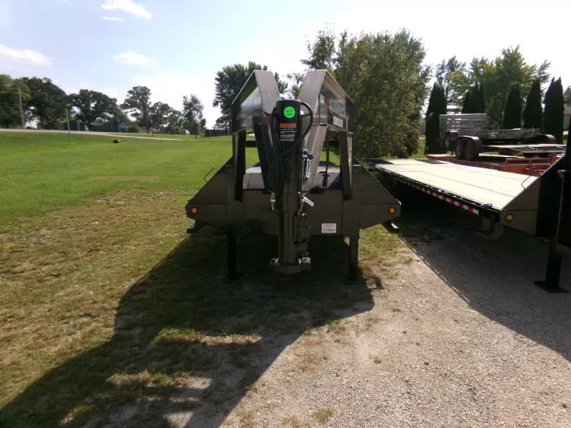 new Equipment / Flatbed Trailers Iron Bull  for sale, in Nashua, IA Thumbnail 12